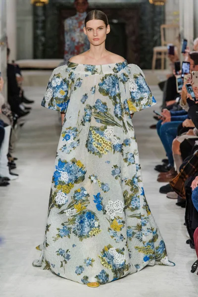 Look 29